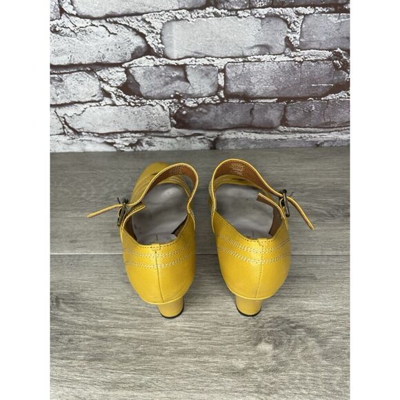 Re-Mix Classic Vintage Yellow Leather Round Toe Mary Jane Heels Women 7M US/38EU - Picture 9 of 16